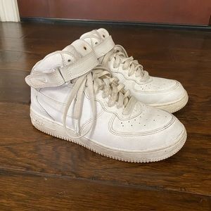 Nike Mid Airforce 1